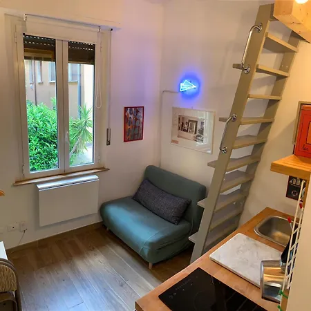 M20, Isola Garibaldi Milan